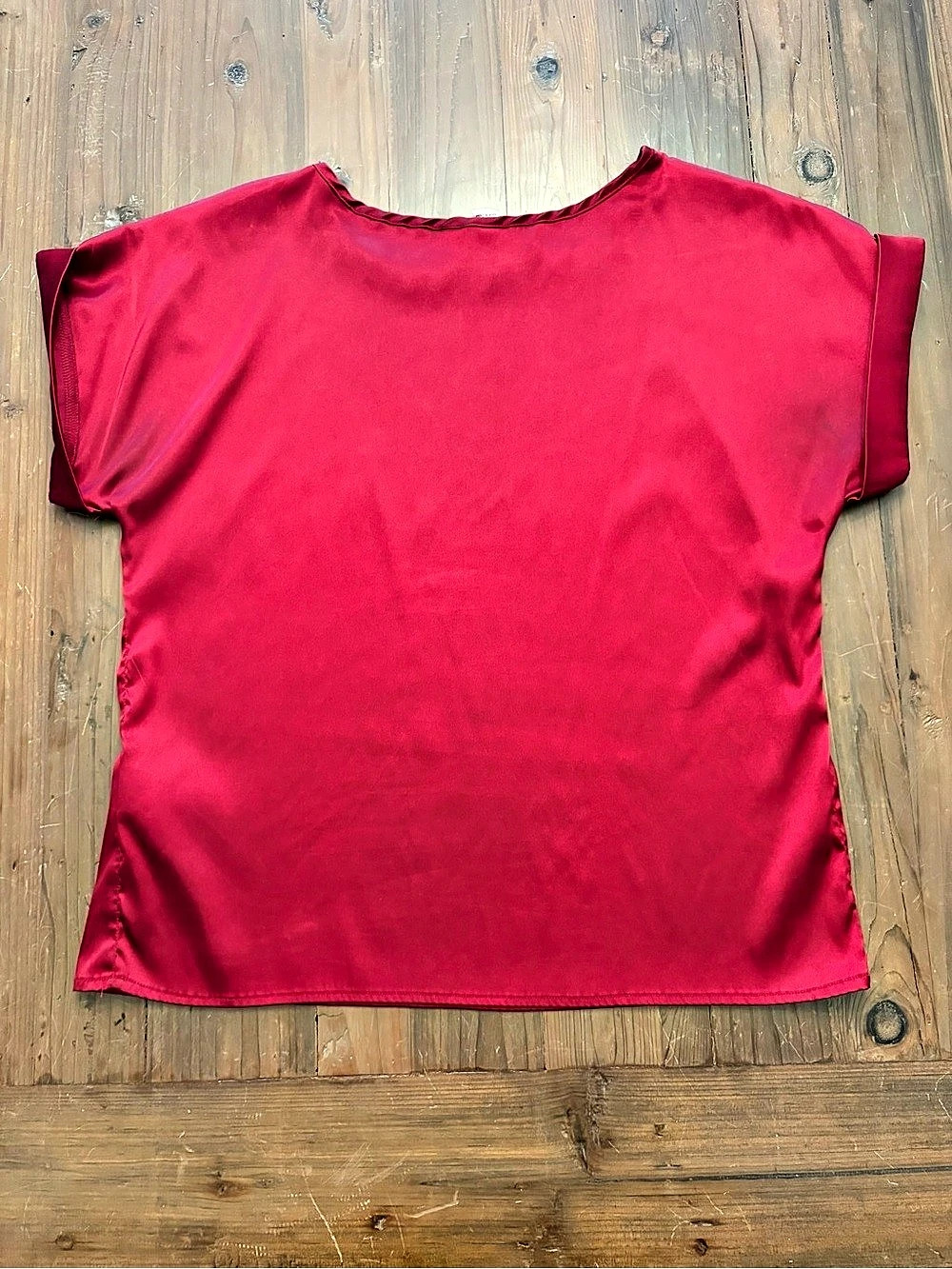 H&M Ruby Red Satin Cuffed Dolman Cap Sleeve Blouse Top M EUC - Picture 2 of 6